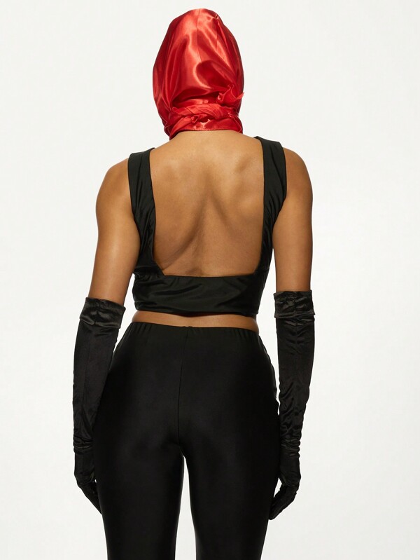 Missguided MISSGUIDED Slinky Rose Applique Cut-Out Crop Top