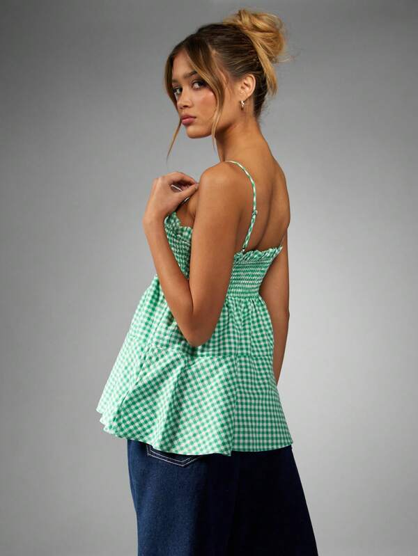 Missguided MISSGUIDED Smocked Gingham Women Tops Featuring Ruffle Trim