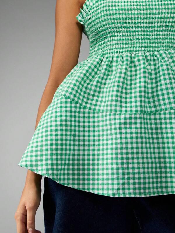 Missguided MISSGUIDED Smocked Gingham Women Tops Featuring Ruffle Trim