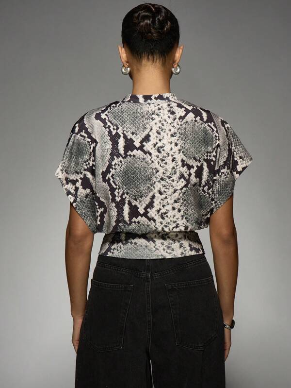 Missguided MISSGUIDED Snake Print Asymmetric Cinched Waist Mock Neck Crop T-Shirt
