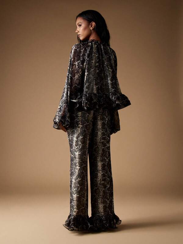 Missguided MISSGUIDED Snake Print Coord Set With Balloon Sleeves And Flared Pants