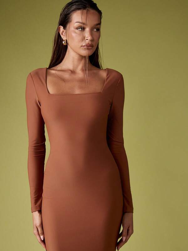 Missguided MISSGUIDED Square Neck Bodycon Maxi Dress With Long Sleeves