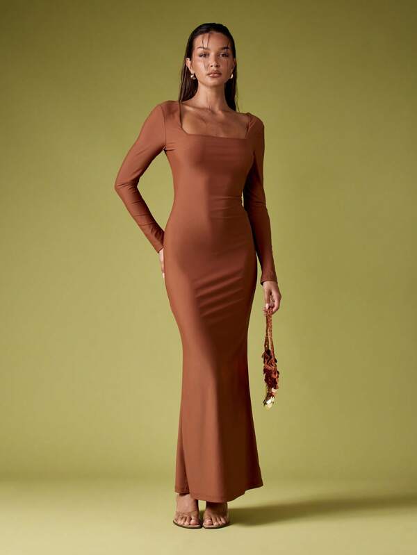 missguided MISSGUIDED Square Neck Bodycon Maxi Dress With Long Sleeves