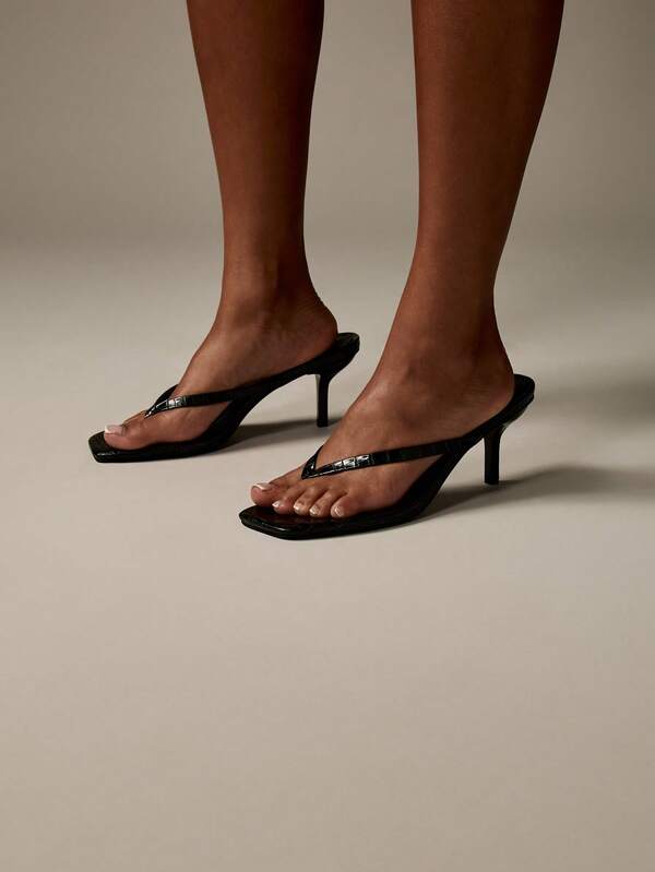 Missguided MISSGUIDED Square Toe Thong Sandals With Kitten Heel