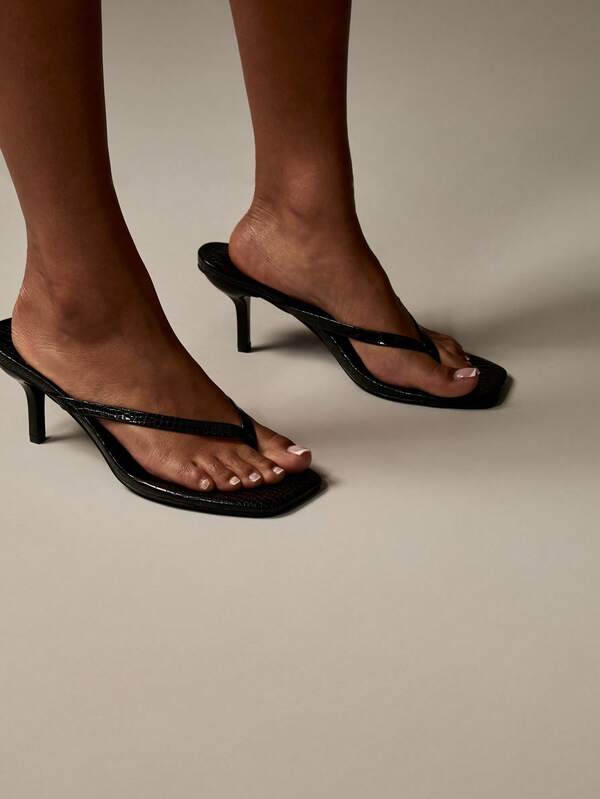 Missguided MISSGUIDED Square Toe Thong Sandals With Kitten Heel