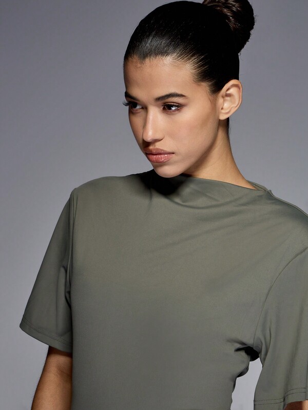 Missguided MISSGUIDED St. Patrick's Day Party Elegant Short Sleeve Bodycon Mini Dress Lucky Charm Perfect Irish Holiday Celebration Form Fitting Evening Casual Dress Stretchy Comfort Design