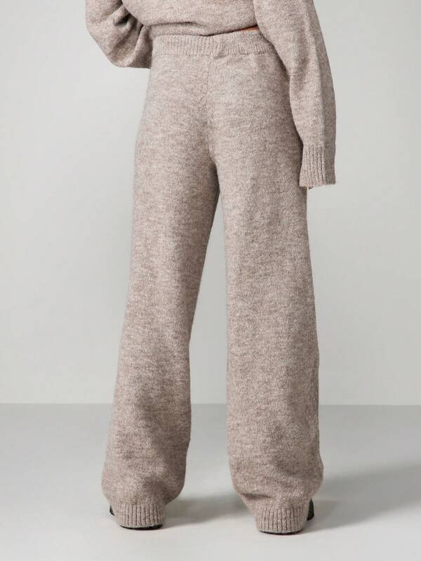 Missguided MISSGUIDED Straight Leg Knit Trousers With Embroidery