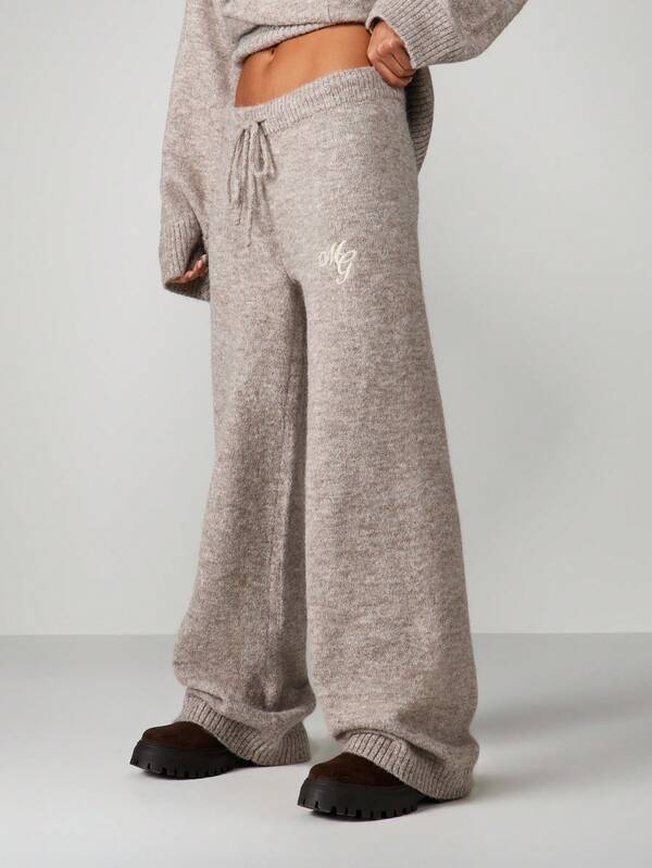 missguided MISSGUIDED Straight Leg Knit Trousers With Embroidery