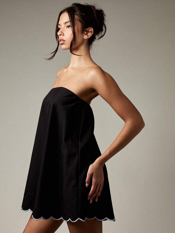 Missguided MISSGUIDED Strapless A Line Mini Dress With Scalloped Hem