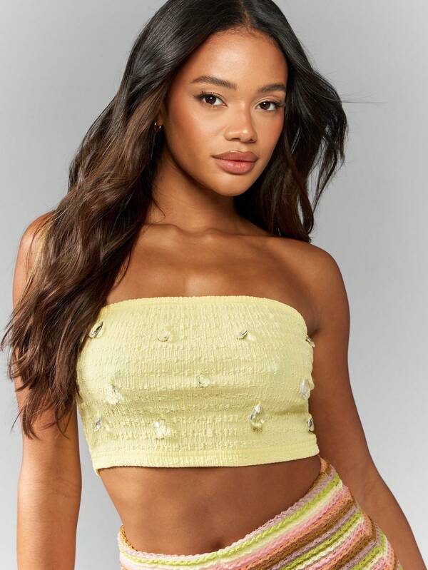 Missguided MISSGUIDED Strapless Bandeau Crop Top Is Textured