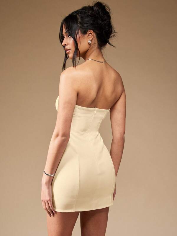 Missguided MISSGUIDED Strapless Bandeau Mini Dress Bodycon Design Sleeveless Above Knee