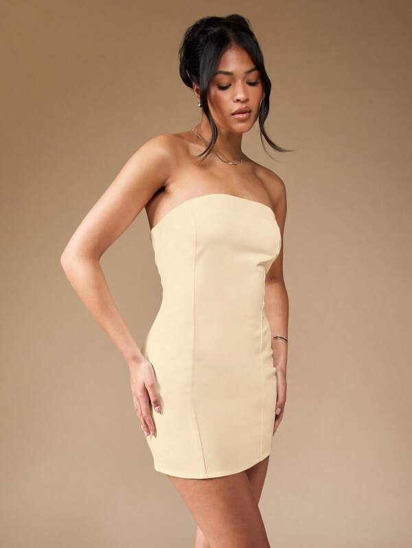 Missguided MISSGUIDED Strapless Bandeau Mini Dress Bodycon Design Sleeveless Above Knee