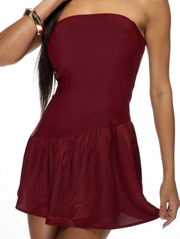 Missguided MISSGUIDED Strapless Flared Skater Style Empire Waist Mini Dress