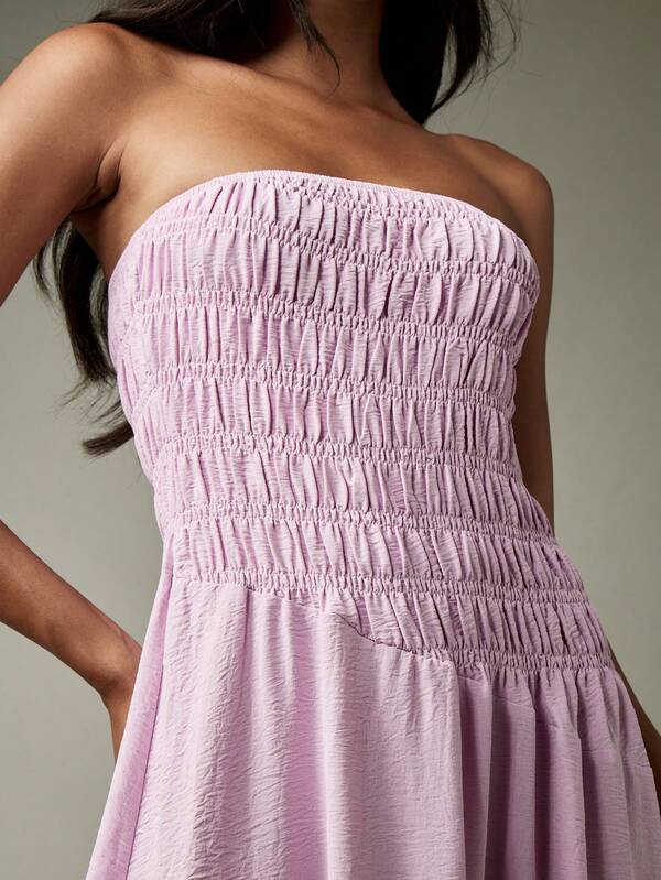 Missguided MISSGUIDED Strapless Smocked Bodice Maxi Dress With Flowing Skirt