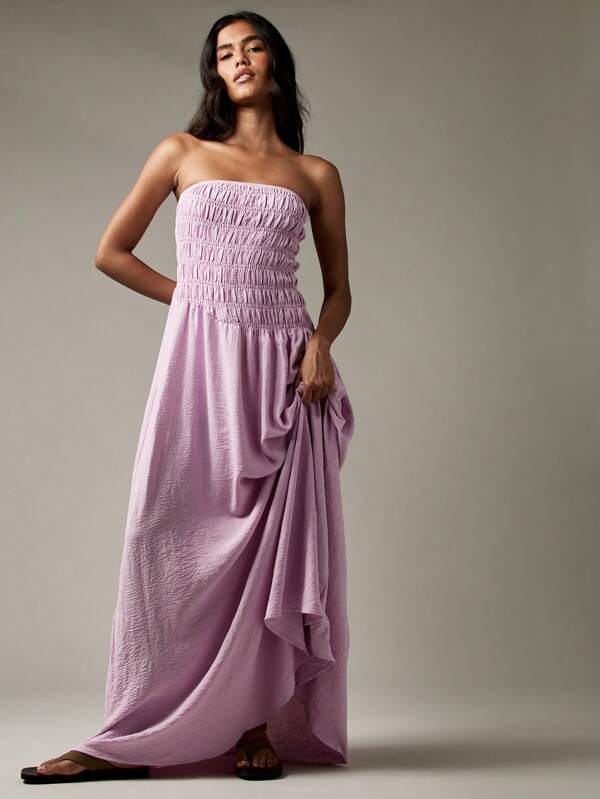 missguided MISSGUIDED Strapless Smocked Bodice Maxi Dress With Flowing Skirt