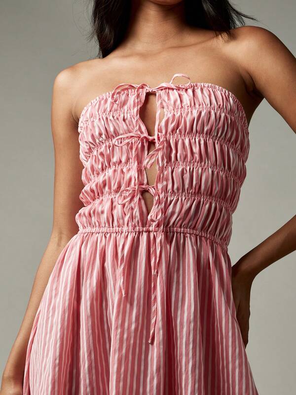 Missguided MISSGUIDED Strapless Striped Maxi Dress With Shirred Bodice And Tie Front