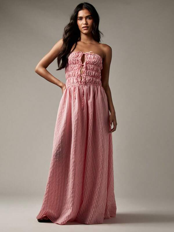 missguided MISSGUIDED Strapless Striped Maxi Dress With Shirred Bodice And Tie Front