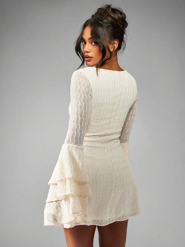 Missguided MISSGUIDED Stretch Lace Mini Dress With Bell Sleeve And V-Neck
