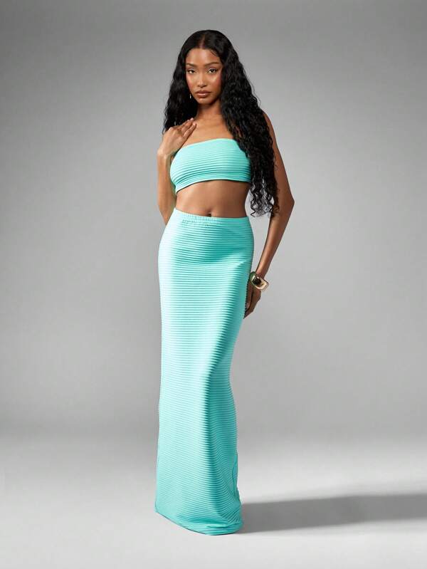 missguided MISSGUIDED Stretch Textured Bandeau Crop Top And Maxi Skirt Two Piece Co Ord Set