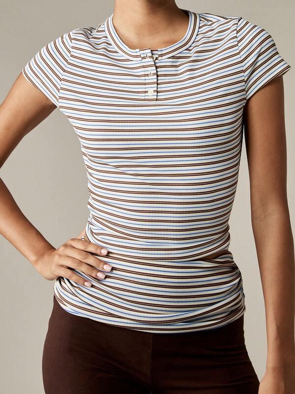 Missguided MISSGUIDED Stripe Pattern Ribbed Henley T-Shirt With Button Detail