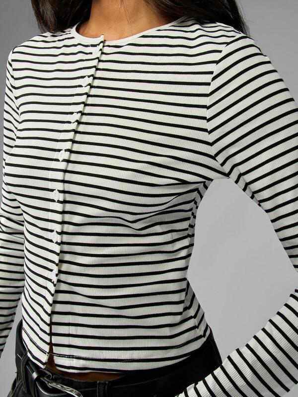 Missguided MISSGUIDED Striped Button Front Crop Ribbed Long Sleeve Top