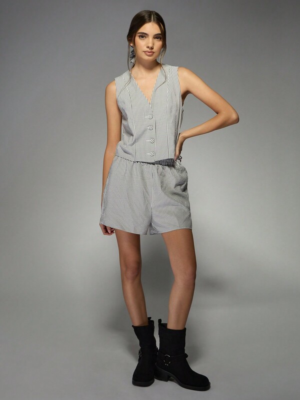 Missguided MISSGUIDED Striped Button Front Top With High-Rise Shorts Set