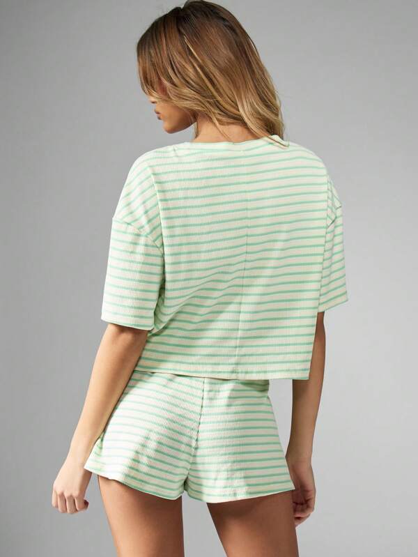 Missguided MISSGUIDED Striped Co Ord Crop Top And Shorts Outfit