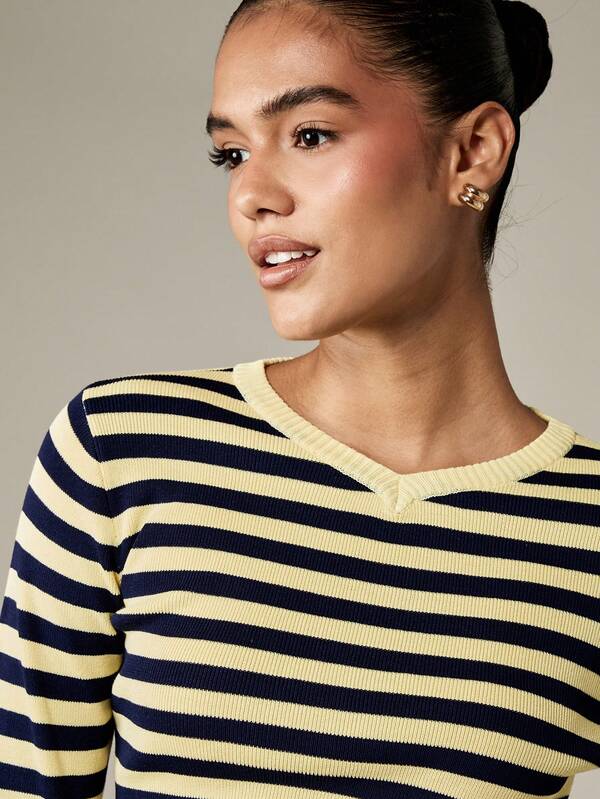 Missguided MISSGUIDED Striped Fitted Crop Knit Top With Ribbed Waist