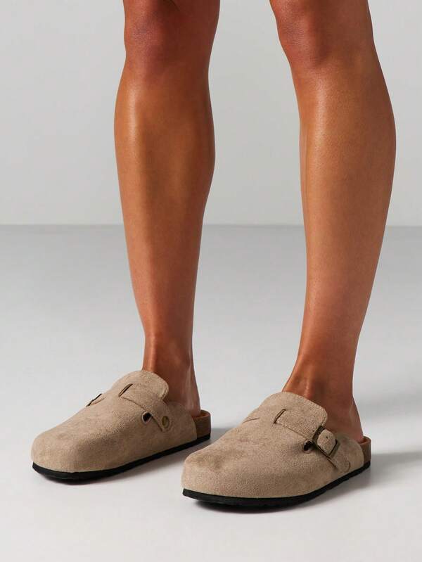 Missguided MISSGUIDED Suede Buckle Strap Mule Flats