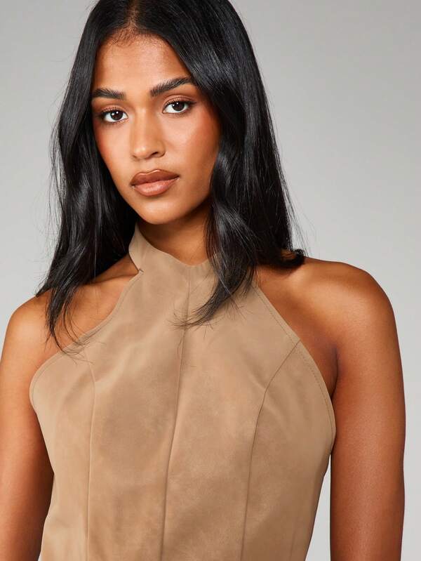 Missguided MISSGUIDED Suede Halter Neck Crop Top With Buttons