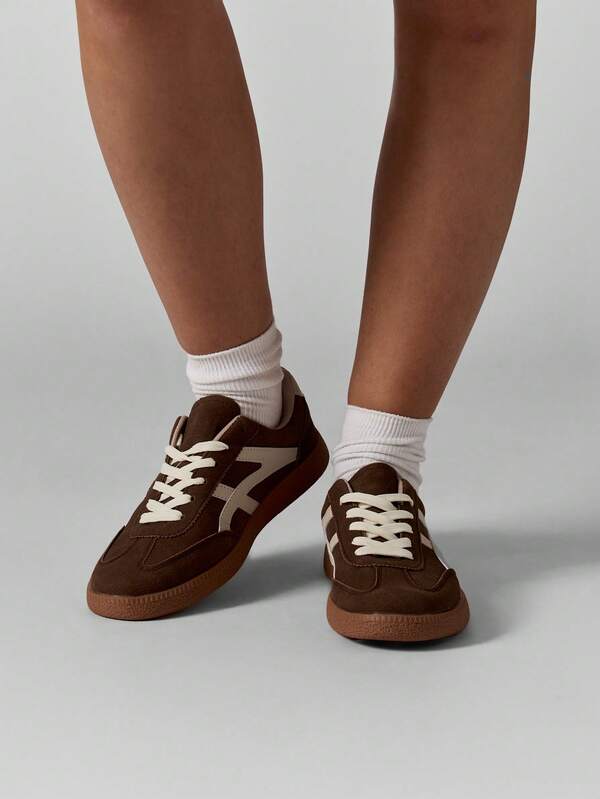 Missguided MISSGUIDED Suede Low Top Sneakers With Gum Sole