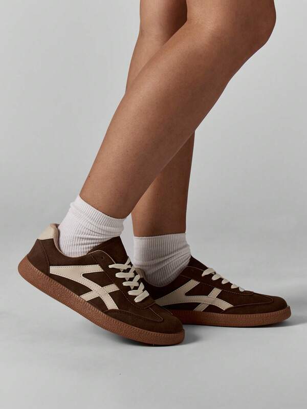 missguided MISSGUIDED Suede Low Top Sneakers With Gum Sole