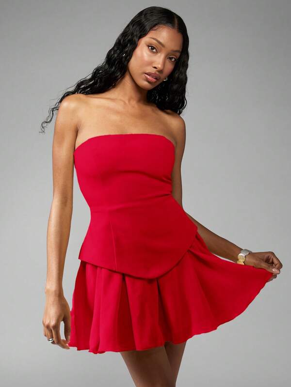 missguided MISSGUIDED Tailored Strapless Mini Dress With Fitted Bodice And Pleated Skirt