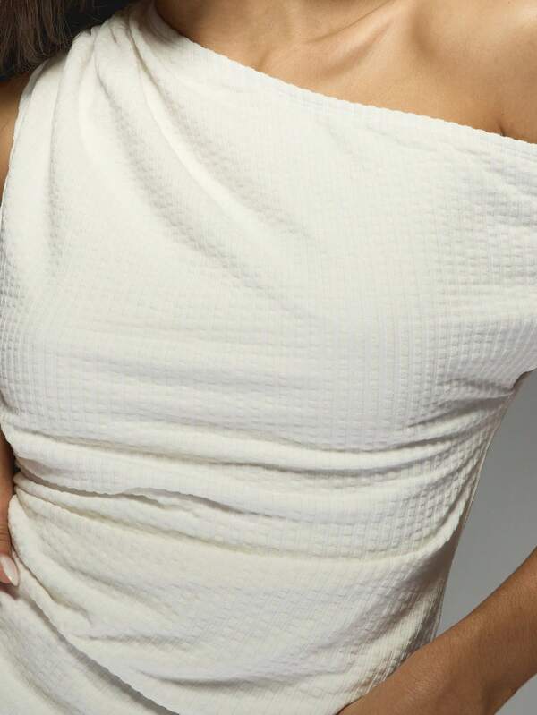 Missguided MISSGUIDED Textured Asymmetric One Off Shoulder Top