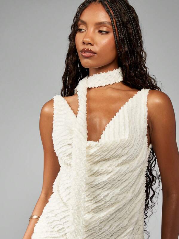 Missguided MISSGUIDED Textured Faux Fur Sleeveless Bodycon Choker Neck Statement Halter Mini Dress