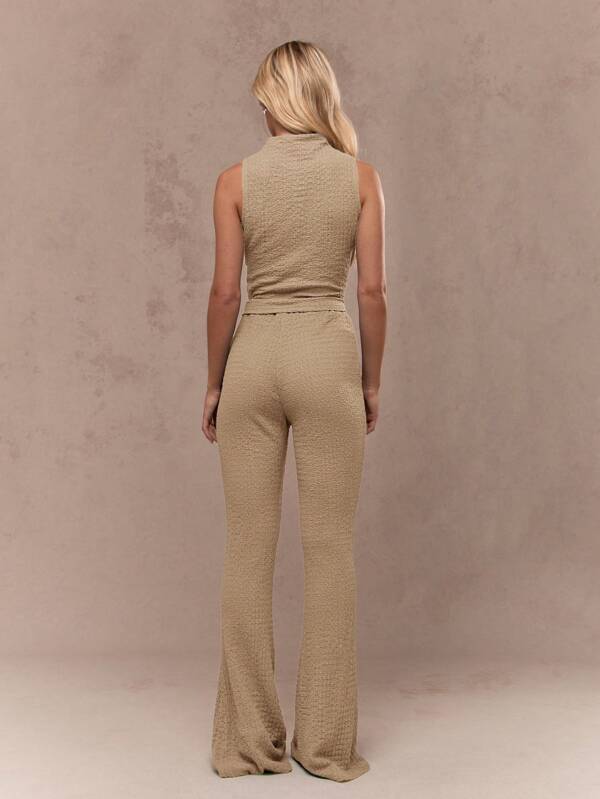 Missguided MISSGUIDED Textured Knit High Neck Sleeveless Two-Piece Flared Pants Set