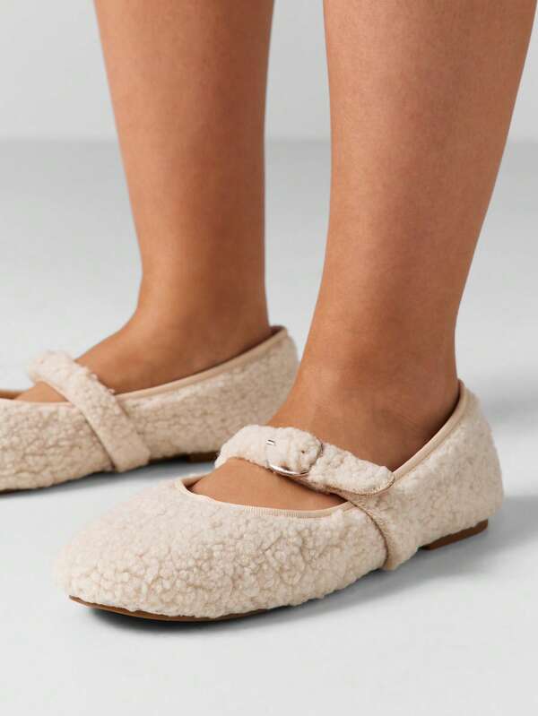 Missguided MISSGUIDED Textured Mary Jane Ballet Flats With Buckle