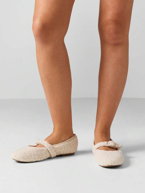 Missguided MISSGUIDED Textured Mary Jane Ballet Flats With Buckle