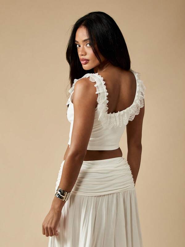 Missguided MISSGUIDED Textured Ribbed Stretch Crop Cami With Lace Trim Ruffle