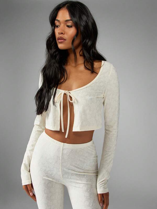 Missguided MISSGUIDED Textured Stretch Knit Tie-Front Capri Two Piece Outfit