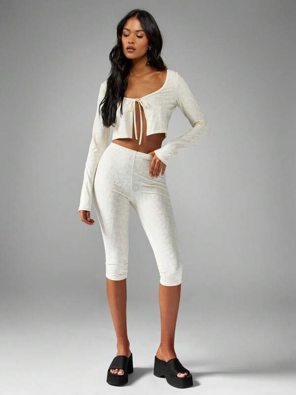 missguided MISSGUIDED Textured Stretch Knit Tie-Front Capri Two Piece Outfit