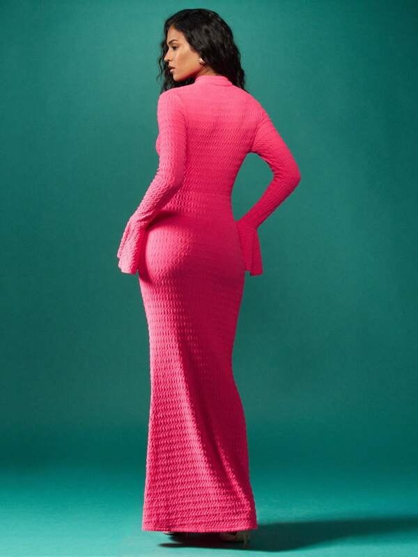Missguided MISSGUIDED Textured Stretchy Bodycon Maxi Dress With Bell Sleeves Keyhole Cutout
