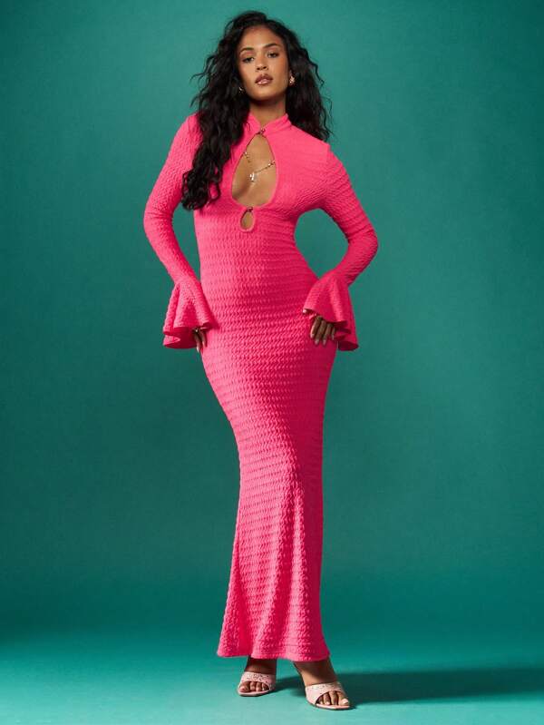 missguided MISSGUIDED Textured Stretchy Bodycon Maxi Dress With Bell Sleeves Keyhole Cutout