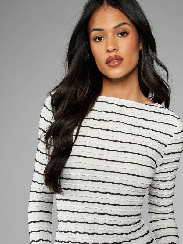 Missguided MISSGUIDED Textured Stripe Long Sleeve Mini Dress Open Back Design