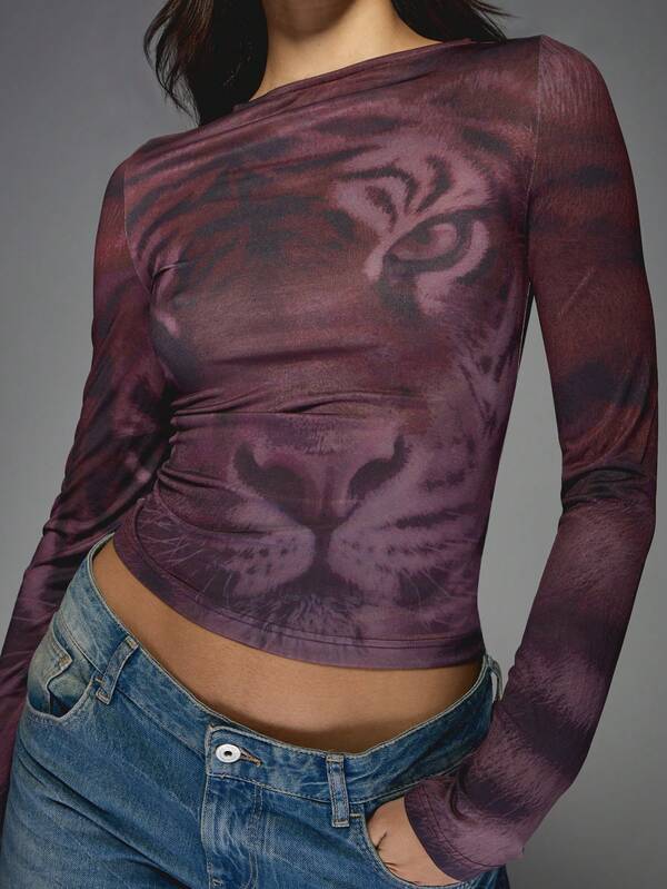 Missguided MISSGUIDED Tiger Print Fitted Crop Top With Long Sleeves