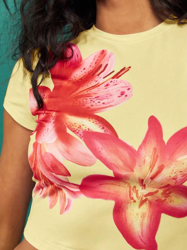Missguided MISSGUIDED Tropical Floral Print Baby Tee Crop T-Shirt