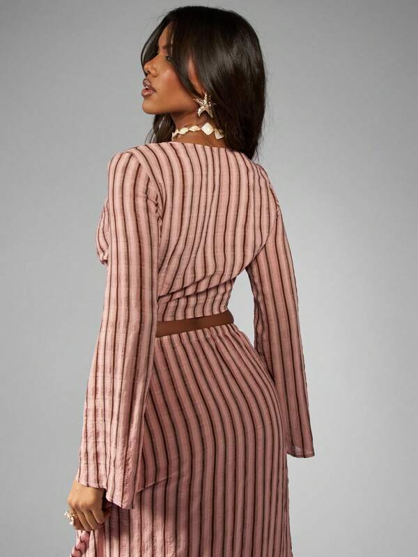 Missguided MISSGUIDED Twist Front Striped Long Sleeve Crop Top