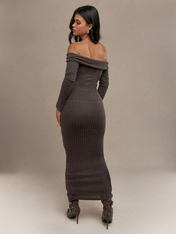 Missguided MISSGUIDED Twist Off-Shoulder Rib Knit Long Sleeves Bodycon Maxi Bardot Dress