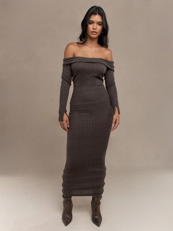 Missguided MISSGUIDED Twist Off-Shoulder Rib Knit Long Sleeves Bodycon Maxi Bardot Dress