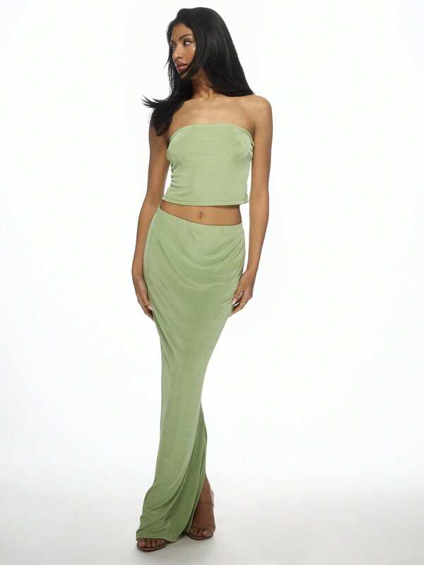 Missguided MISSGUIDED Two-Piece Sage Green Strapless Bandeau Top And Maxi Skirt Set